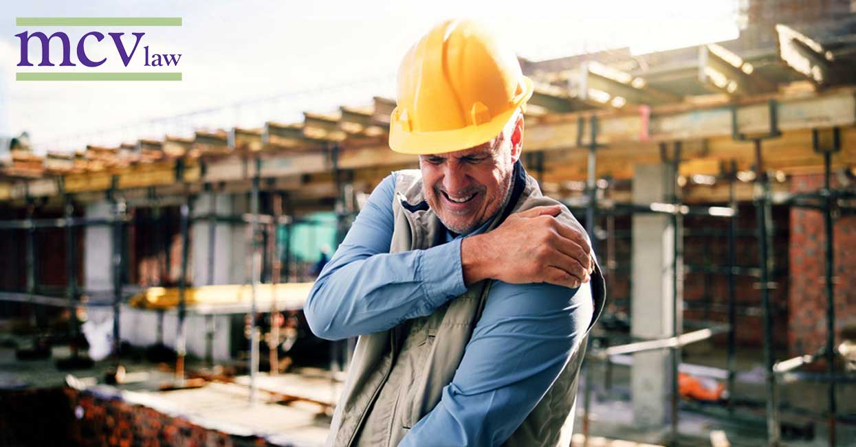 Construction worker with shoulder pain